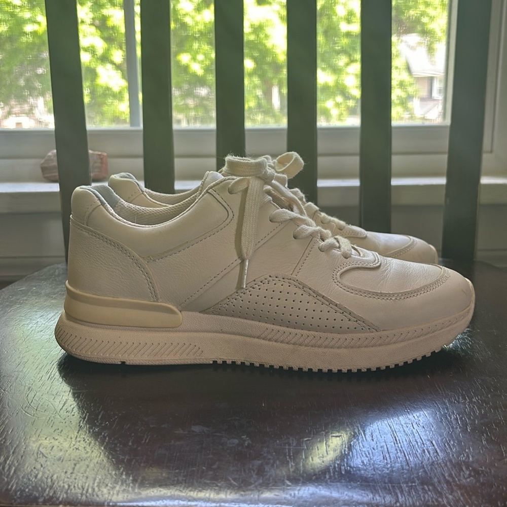 Everlane pink sneakers